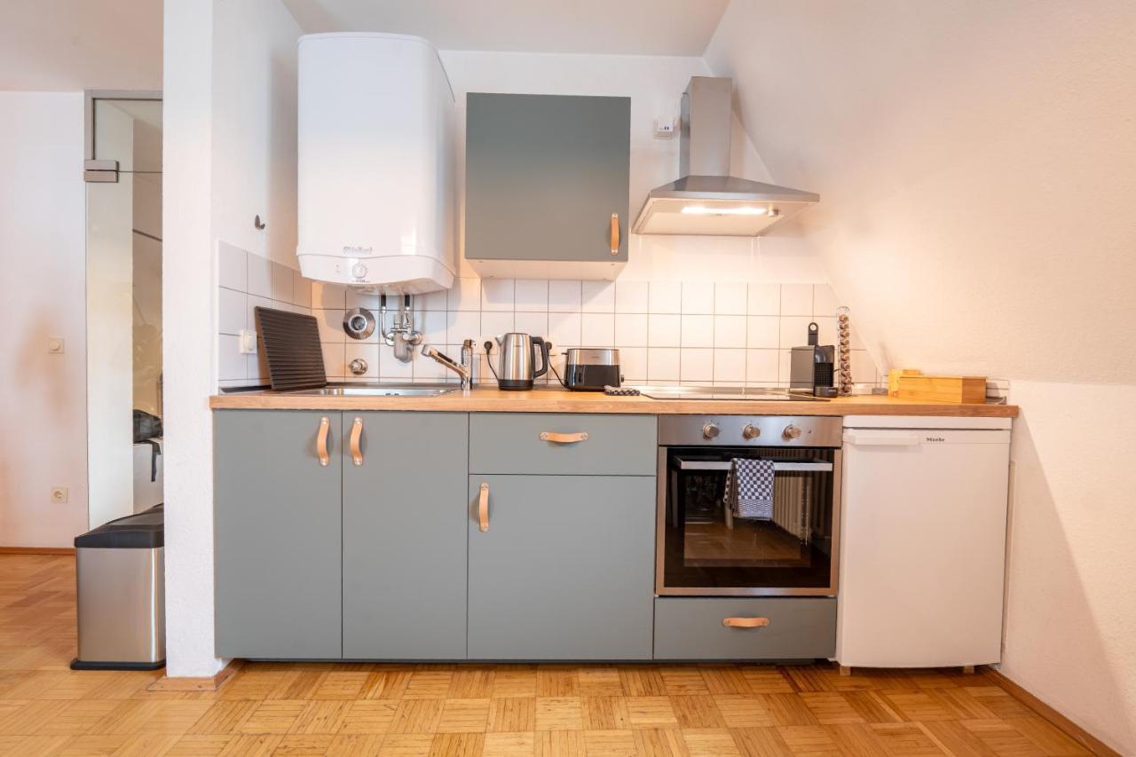 Apartment Im Historischen Altbau Am Marktplatz - Disney+, 300Mb/S Internet Chemnitz Bagian luar foto