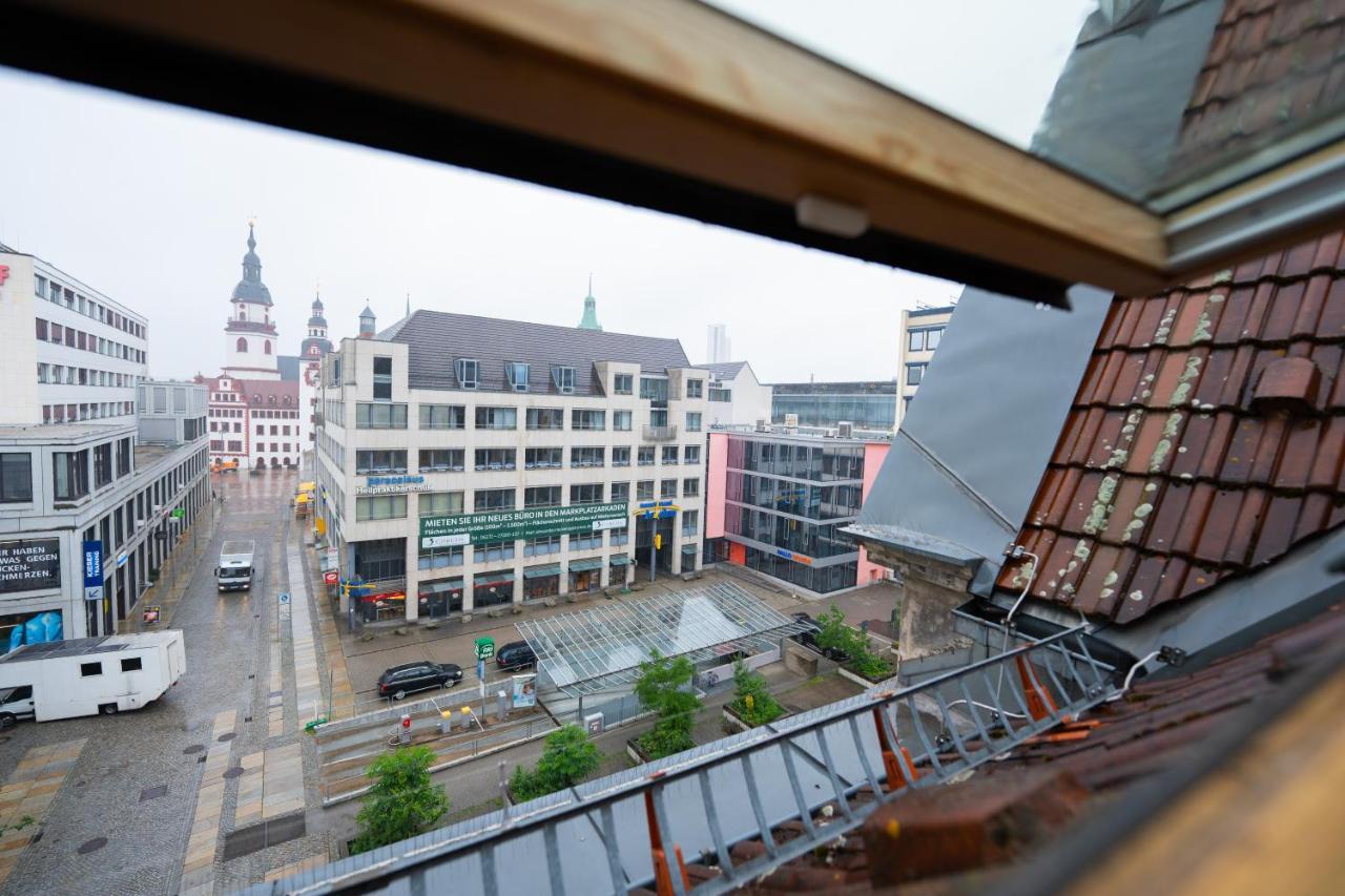 Apartment Im Historischen Altbau Am Marktplatz - Disney+, 300Mb/S Internet Chemnitz Bagian luar foto